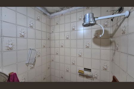 Casa à venda com 352m², 4 quartos e 4 vagas Casa à venda com 352m², 4 quartos e 4 vagasBanheiro
