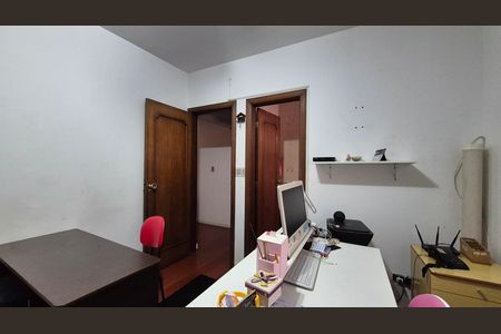 Casa à venda com 352m², 4 quartos e 4 vagas Casa à venda com 352m², 4 quartos e 4 vagasSuíte