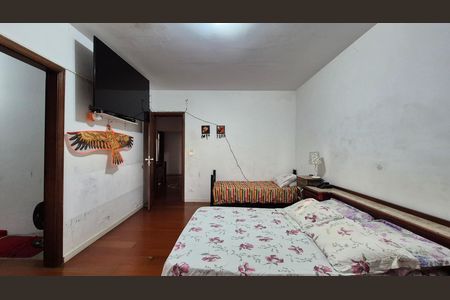Casa à venda com 352m², 4 quartos e 4 vagas Casa à venda com 352m², 4 quartos e 4 vagasSuíte 3