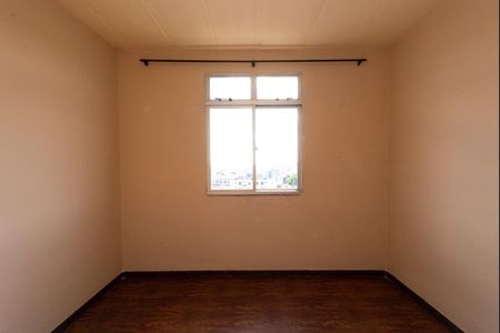 Quarto 2 de apartamento para alugar com 2 quartos, 53m² em Novo Eldorado, Contagem