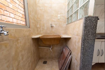Apartamento para alugar com 53m², 2 quartos e 1 vaga Apartamento para alugar com 53m², 2 quartos e 1 vagaCozinha e Área de Serviço