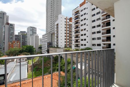 Varanda de kitnet/studio à venda com 1 quarto, 30m² em Jardim das Bandeiras, São Paulo