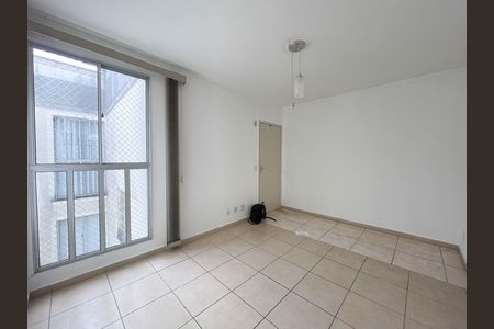 Sala de apartamento para alugar com 2 quartos, 47m² em Califórnia, Belo Horizonte