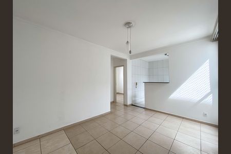 Sala de apartamento para alugar com 2 quartos, 47m² em Califórnia, Belo Horizonte