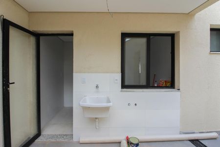 Apartamento à venda com 137m², 2 quartos e 1 vagaÁrea de Serviço