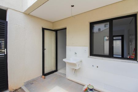 Apartamento à venda com 137m², 2 quartos e 1 vagaÁrea de Serviço