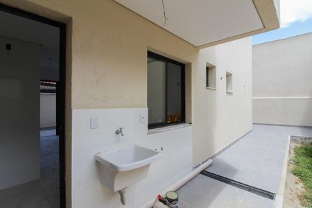 Apartamento à venda com 137m², 2 quartos e 1 vagaÁrea de Serviço