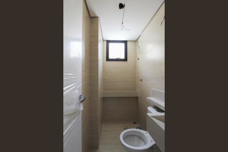 Apartamento à venda com 137m², 2 quartos e 1 vagaBanheiro da Suíte