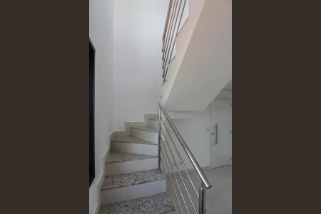 Apartamento à venda com 95m², 3 quartos e 1 vagaEscada