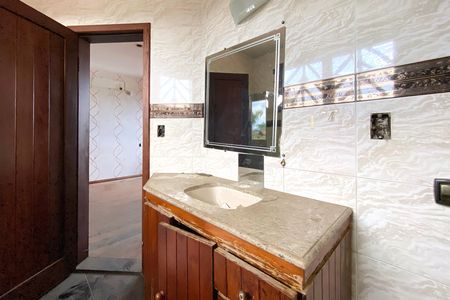 Casa para alugar com 1080m², 3 quartos e 5 vagasBanheiro da Suíte 1