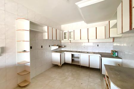 Casa para alugar com 1080m², 3 quartos e 5 vagasCozinha