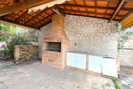 Casa para alugar com 1080m², 3 quartos e 5 vagasChurrasqueira