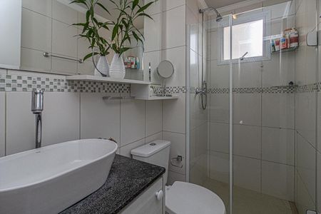 Apartamento à venda com 51m², 2 quartos e 1 vaga Apartamento à venda com 51m², 2 quartos e 1 vagaBanheiro