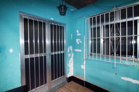 Casa para alugar com 100m², 2 quartos e sem vagaVaranda