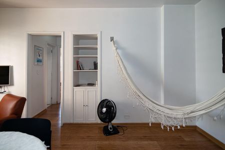 Apartamento à venda com 60m², 2 quartos e 1 vaga Apartamento à venda com 60m², 2 quartos e 1 vagaSala