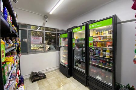 Apartamento à venda com 60m², 2 quartos e 1 vaga Apartamento à venda com 60m², 2 quartos e 1 vagaMini Mercado