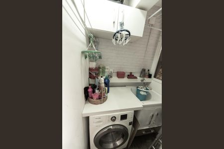 Apartamento à venda com 62m², 2 quartos e 1 vaga Apartamento à venda com 62m², 2 quartos e 1 vagaÁrea de Serviço