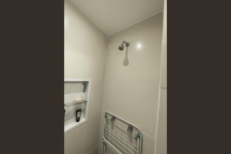 Apartamento à venda com 62m², 2 quartos e 1 vaga Apartamento à venda com 62m², 2 quartos e 1 vagaBanheiro