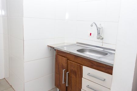 Cozinha de kitnet/studio para alugar com 1 quarto, 42m² em Jardim Ernestina, São Paulo