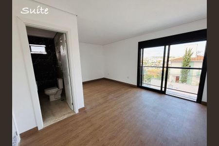 Casa à venda com 3 quartos, 170m² em Cabral, Contagem