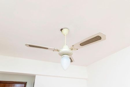 Apartamento à venda com 76m², 2 quartos e 1 vaga Apartamento à venda com 76m², 2 quartos e 1 vagaSala