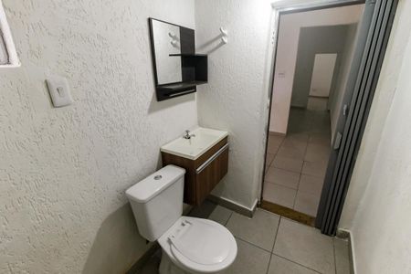 Banheiro de casa para alugar com 1 quarto, 125m² em Jardim das Palmas, São Paulo