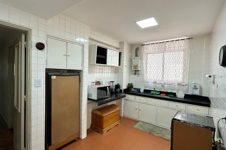 Apartamento à venda com 180m², 4 quartos e 1 vagaCozinha