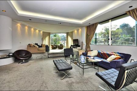 Sala de Estar de casa à venda com 4 quartos, 800m² em Sumaré, São Paulo