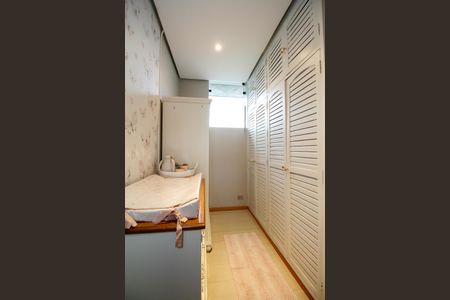 Casa à venda com 800m², 4 quartos e 10 vagasCloset da Suíte 4