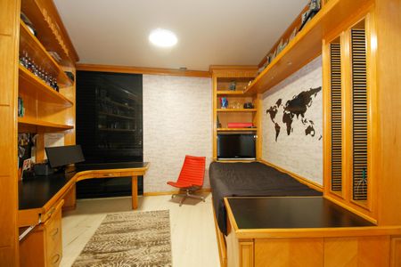 Casa à venda com 800m², 4 quartos e 10 vagasSuíte 3