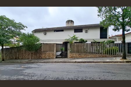 Casa à venda com 800m², 4 quartos e 10 vagasFachada da Casa