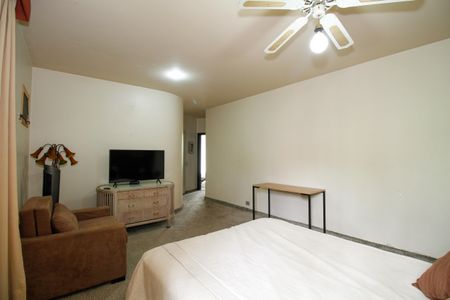 Casa à venda com 800m², 4 quartos e 10 vagasSuíte 2