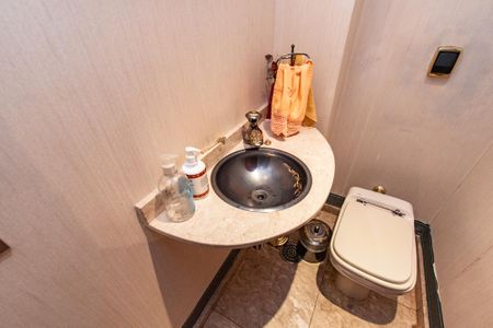 Apartamento à venda com 220m², 4 quartos e 3 vagasLavabo