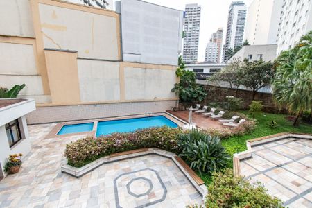 Apartamento à venda com 220m², 4 quartos e 3 vagasVaranda da suíte 1