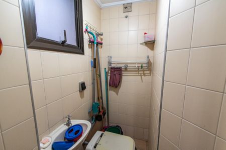 Apartamento à venda com 220m², 4 quartos e 3 vagasBanheiro de serviço