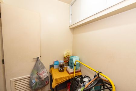 Apartamento à venda com 220m², 4 quartos e 3 vagasQuarto de serviço