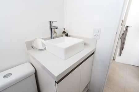 Apartamento à venda com 62m², 2 quartos e 1 vagaBanheiro Social