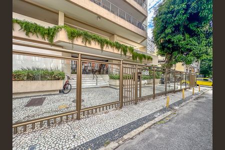 Apartamento para alugar com 164m², 2 quartos e 3 vagasFachada