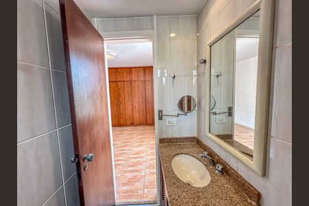 Apartamento para alugar com 164m², 2 quartos e 3 vagasBanheiro da Suíte