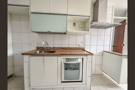 Apartamento para alugar com 164m², 2 quartos e 3 vagasCozinha