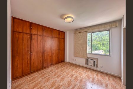 Apartamento para alugar com 164m², 2 quartos e 3 vagasSuíte