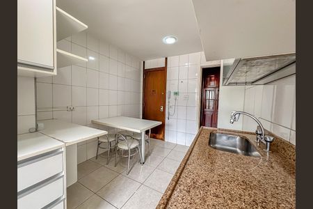Apartamento para alugar com 164m², 2 quartos e 3 vagasCozinha