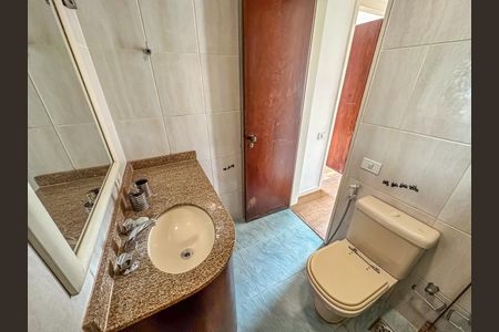 Apartamento para alugar com 164m², 2 quartos e 3 vagasBanheiro Social