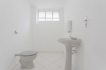 Apartamento à venda com 83m², 1 quarto e sem vaga Apartamento à venda com 83m², 1 quarto e sem vagaBanheiro