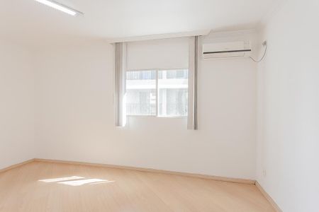 Apartamento à venda com 83m², 1 quarto e sem vaga Apartamento à venda com 83m², 1 quarto e sem vagaQuarto