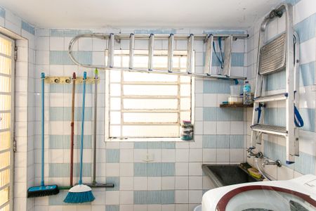 Casa à venda com 154m², 3 quartos e 2 vagas Casa à venda com 154m², 3 quartos e 2 vagasÁrea de Serviço