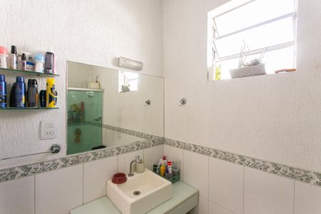 Casa à venda com 154m², 3 quartos e 2 vagas Casa à venda com 154m², 3 quartos e 2 vagasBanheiro 1