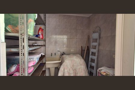 Casa à venda com 417m², 3 quartos e 6 vagasÁrea de Serviço 