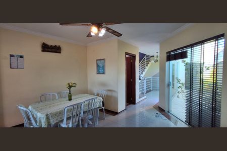 Casa à venda com 417m², 3 quartos e 6 vagasCopa