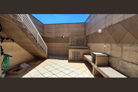 Casa à venda com 417m², 3 quartos e 6 vagasÁrea de Serviço 